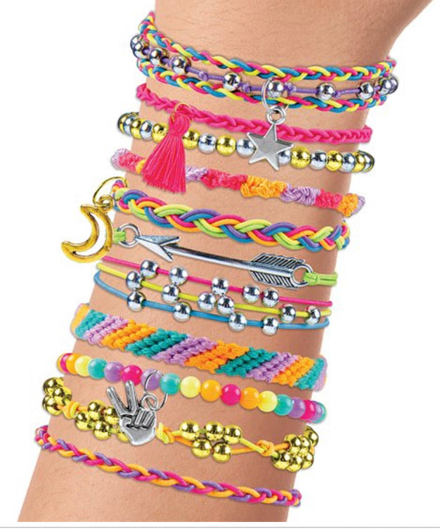Soo Many Bracelets ! Friendship Bracelet Kit – Passion
